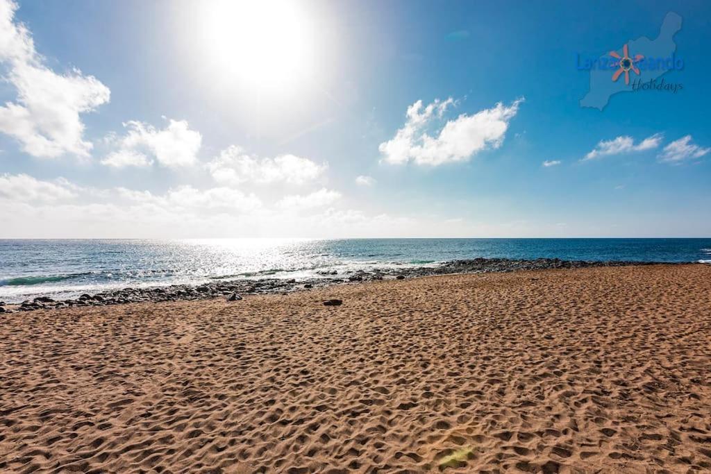 Casa Patty, Piscinas Climatizadas, Primera Linea Costa Teguise Eksteriør billede